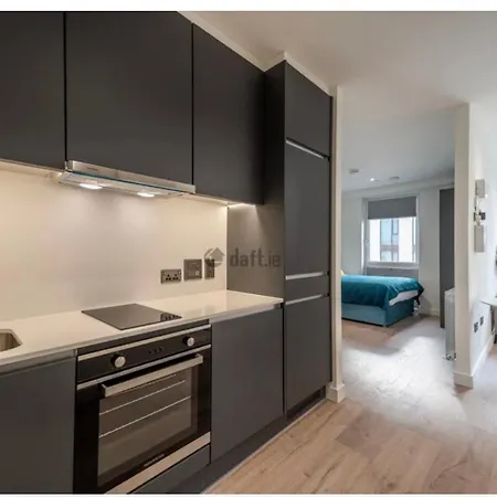 Apartment Luxury 1 Bed In Centre Full Kitchen 1 On The Docklands